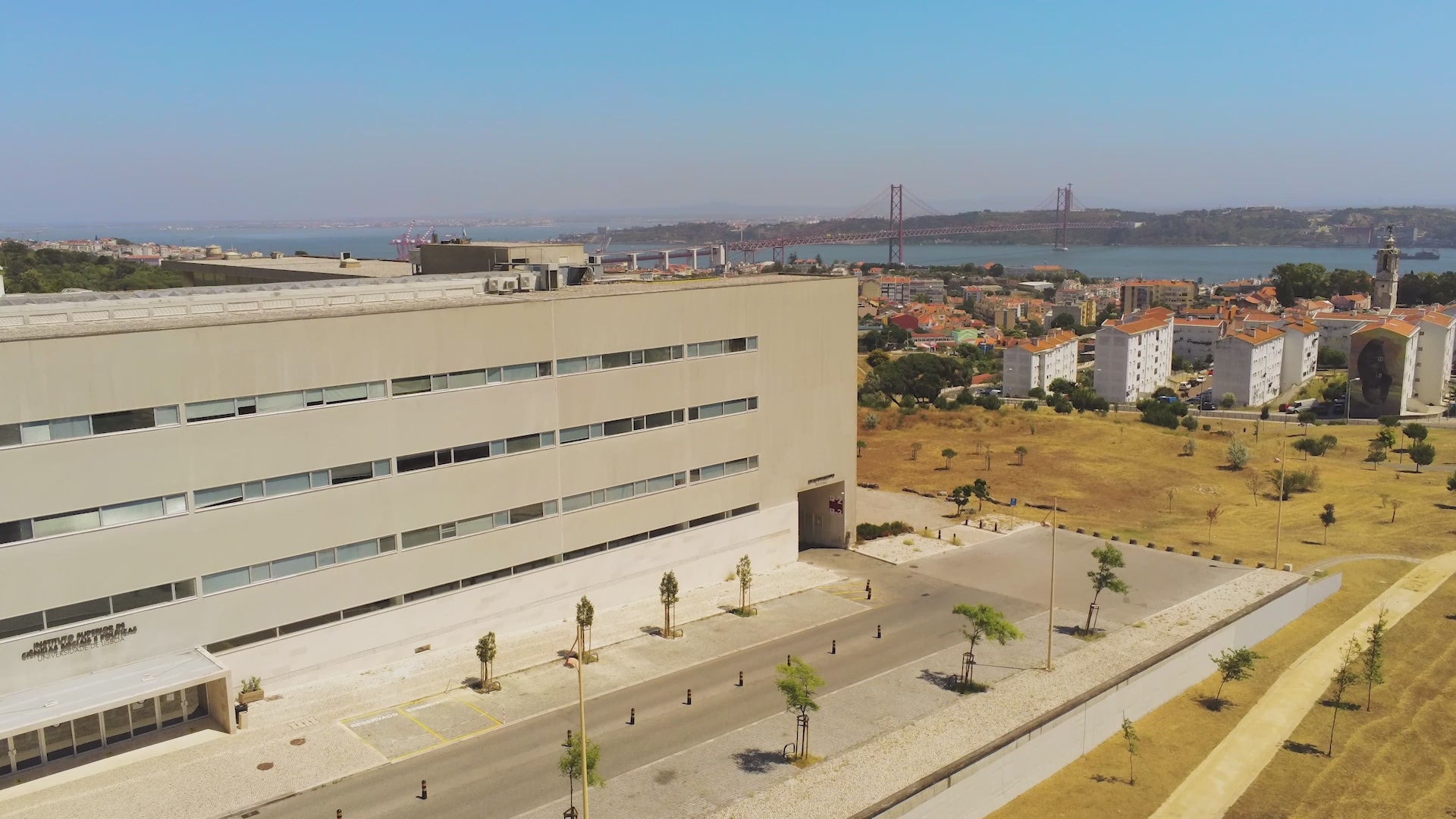 Charger la vidéo : 